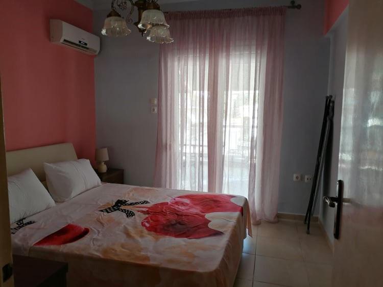 Debby'S Central Apartment 卡瓦拉 外观 照片